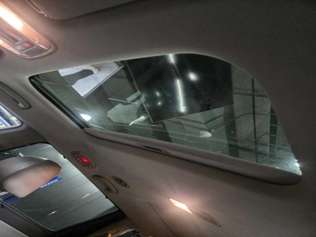 KIA Carnival - Vista 4