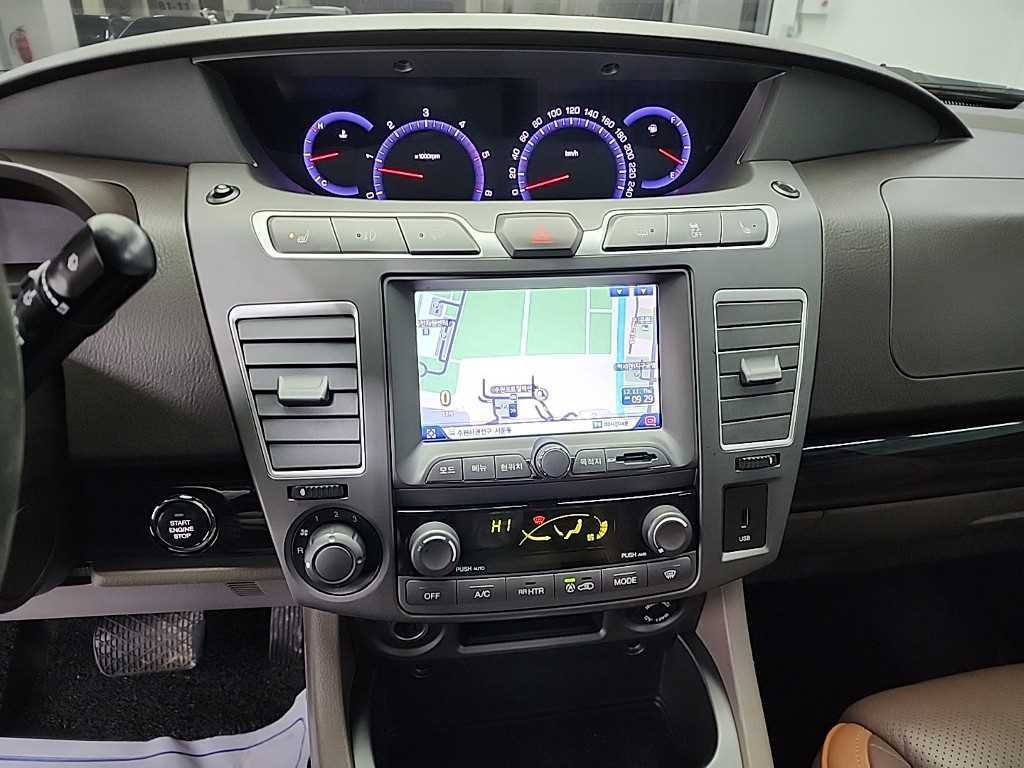 Ssangyong Korando - Vista 10