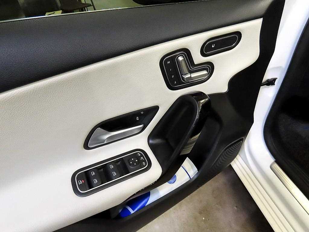 Mercedes Benz A Class 2020 Blanco - Importación desde Corea - HF Imports Iquique - Foto 13