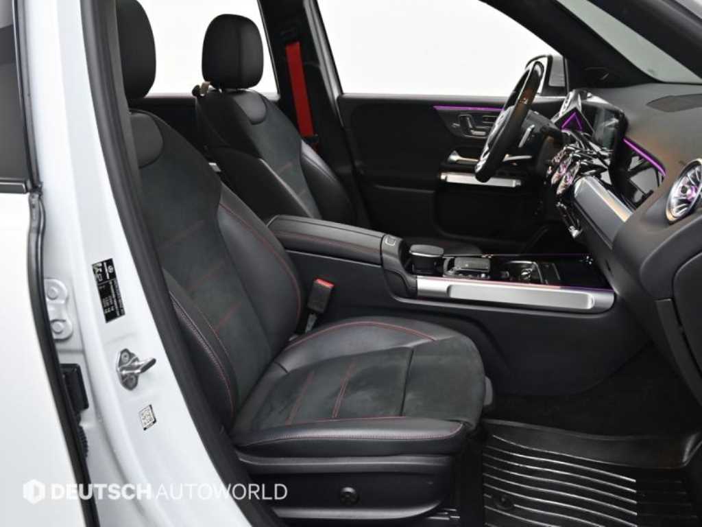 Mercedes Benz GLB Class - Vista 7