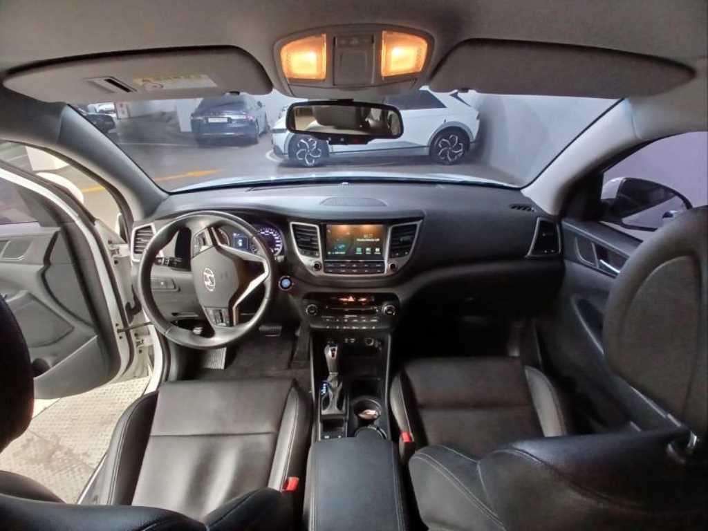HYUNDAI Tucson - Vista 6