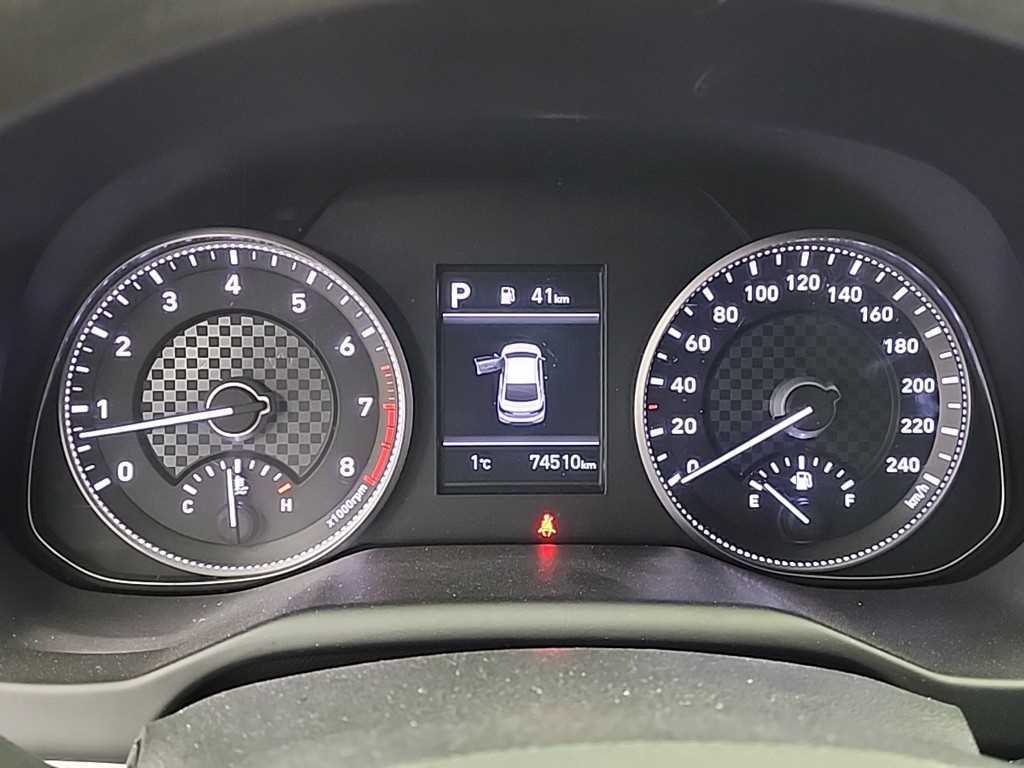 HYUNDAI Avante - Vista 6