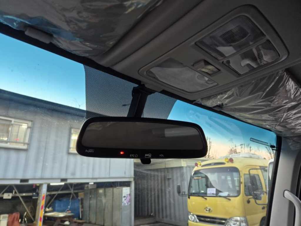 medium and large cargo truck 2024 Blanco - Importación desde Corea - HF Imports Iquique - Foto 13