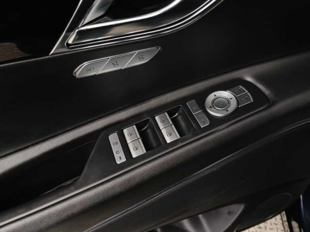 Genesis GV80 - Vista 9