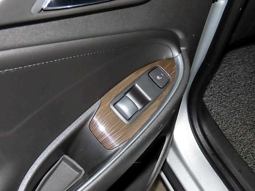 Chevrolet Malibu 2017 Plateado - Importación desde Corea - HF Imports Iquique - Foto 16