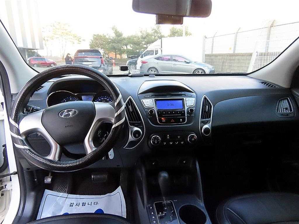 HYUNDAI Tucson - Vista 7