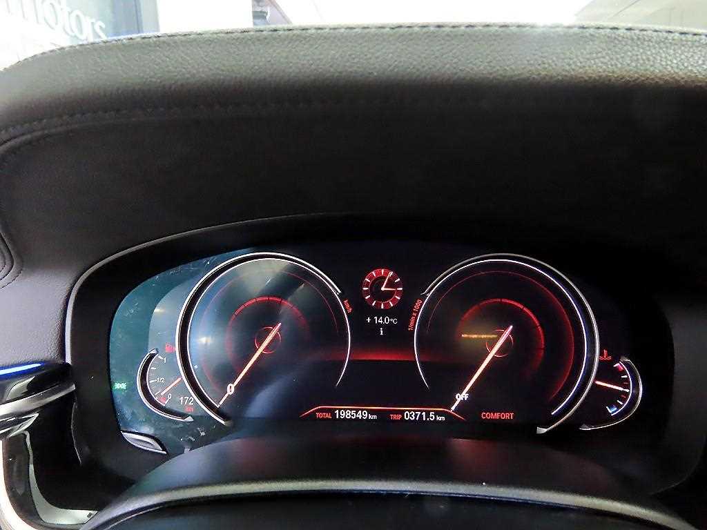 BMW 5 Series - Vista 9