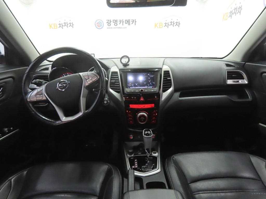 Ssangyong Tivoli - Vista 7