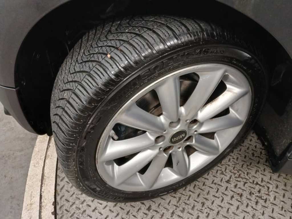 Mini Clubman 2016 the color of pearl - Importación desde Corea - HF Imports Iquique - Foto 20