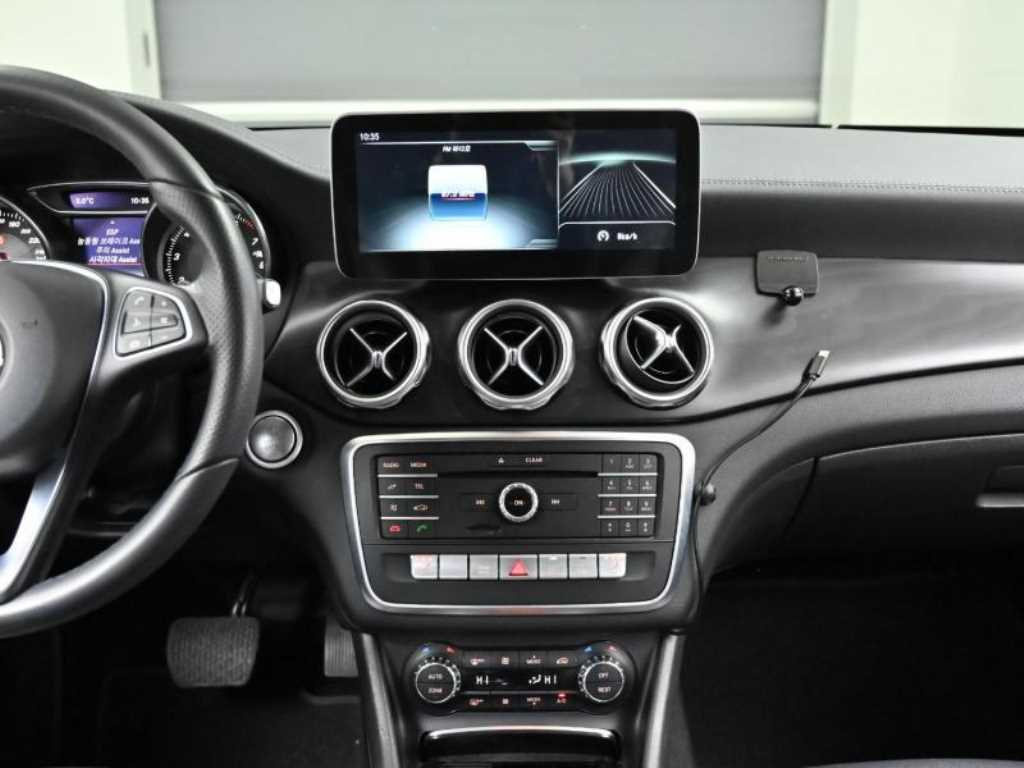 Mercedes Benz GLA Class 2018 Verde - Importación desde Corea - HF Imports Iquique - Foto 14