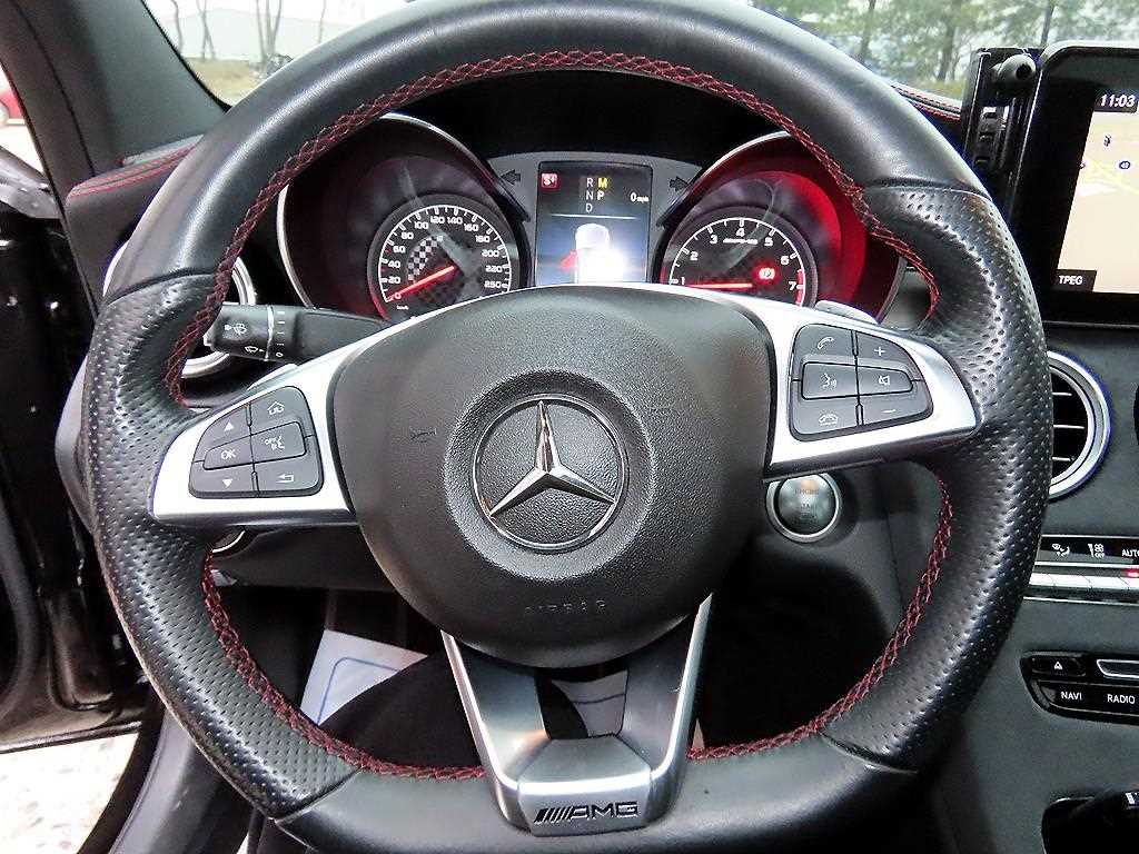 Mercedes Benz C Class - Vista 8