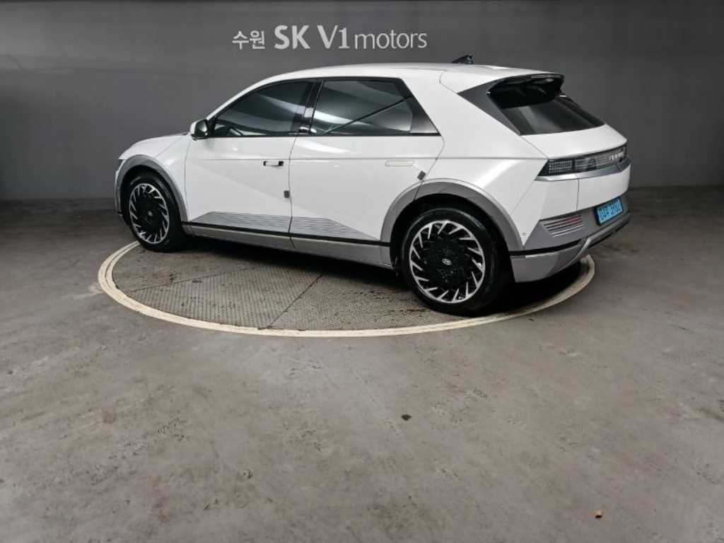 HYUNDAI Ioniq 5 - Vista 4