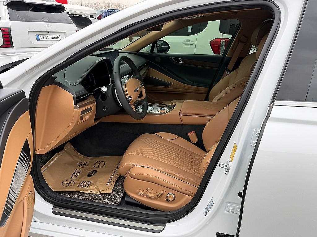 Genesis G80 - Vista 6