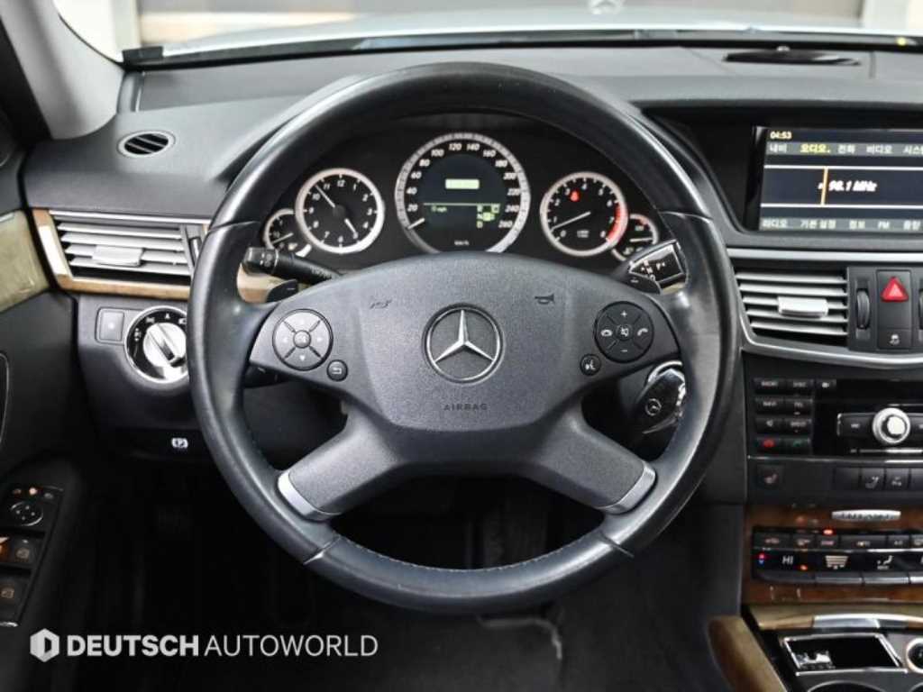 Mercedes Benz E class 2010 Plateado - Importación desde Corea - HF Imports Iquique - Foto 13