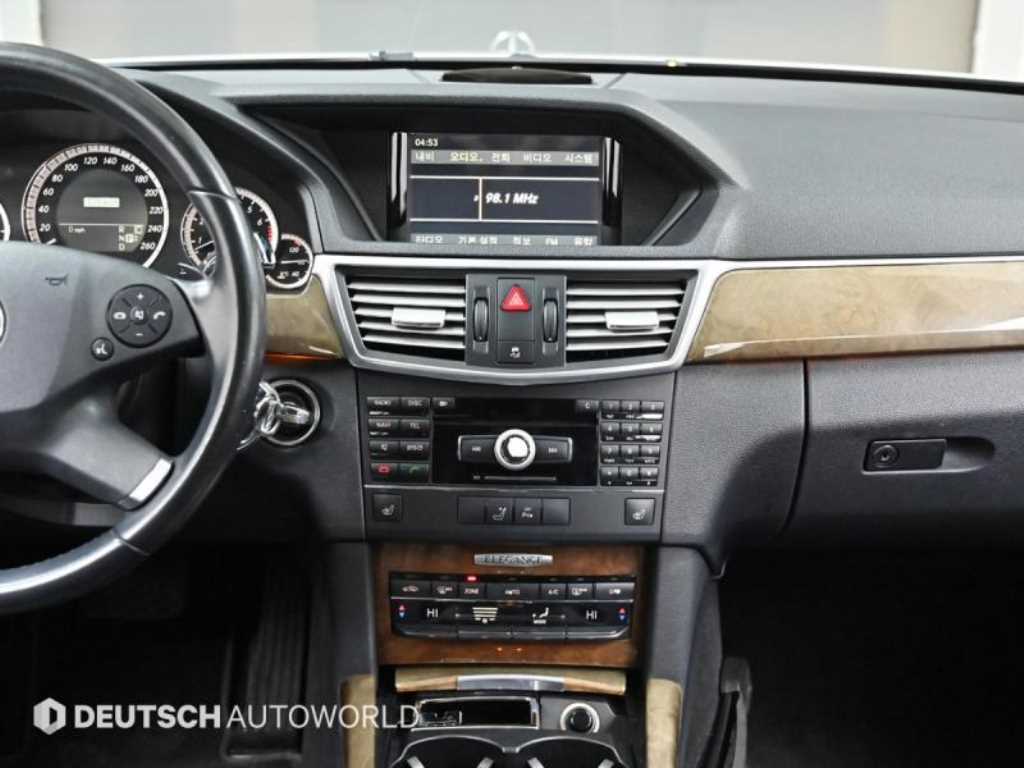 Mercedes Benz E class 2010 Plateado - Importación desde Corea - HF Imports Iquique - Foto 14