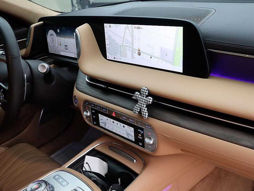 Genesis G90 - Vista 11