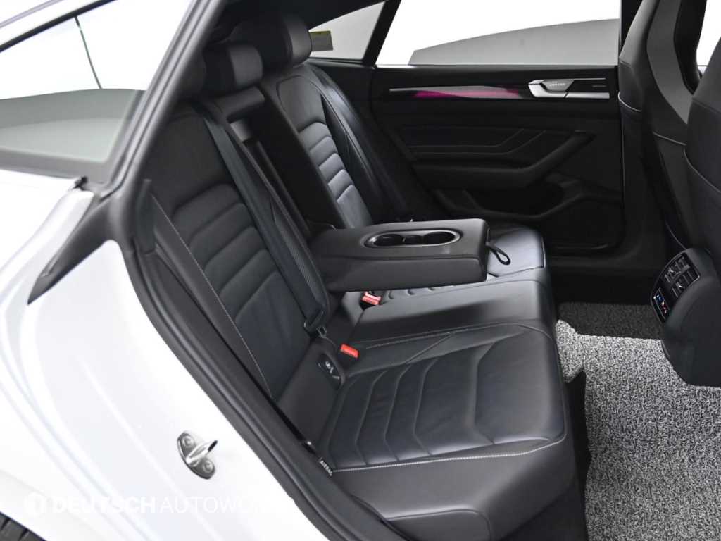 Volkswagen Arteon - Vista 12