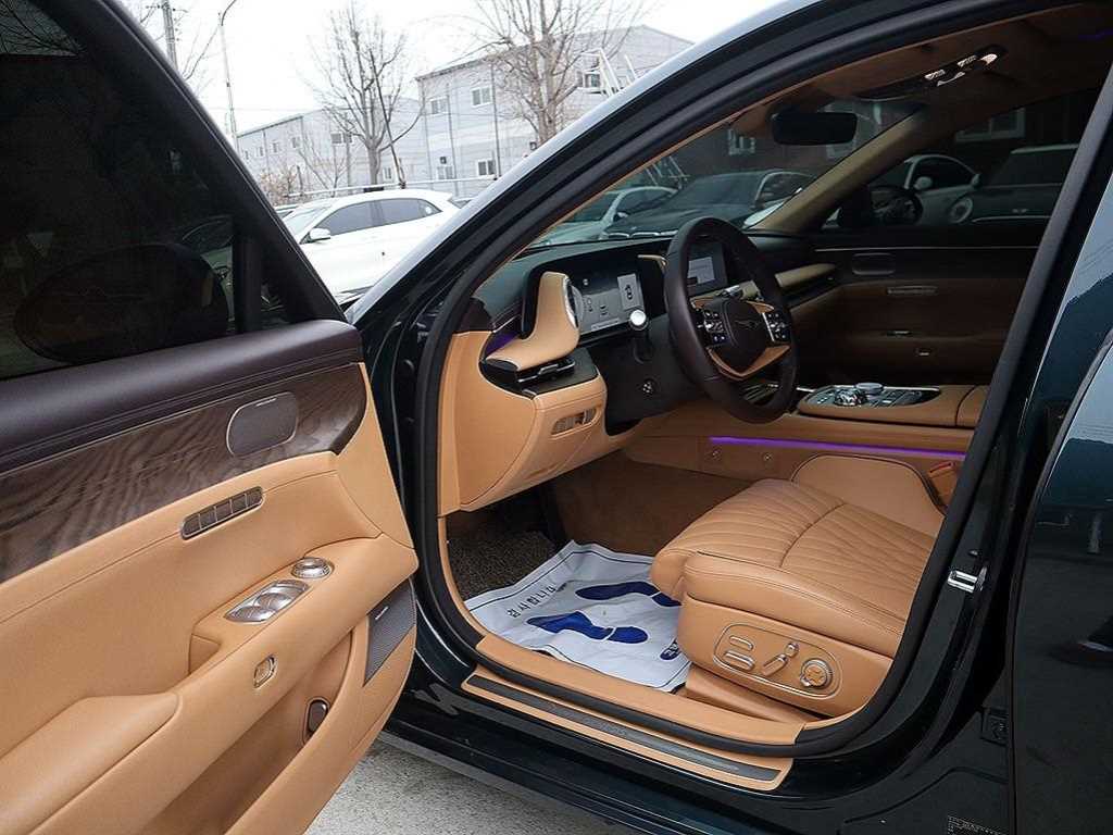 Genesis G90 - Vista 6