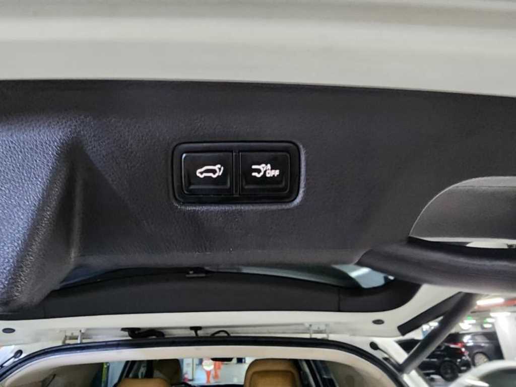 KIA Carnival - Vista 7