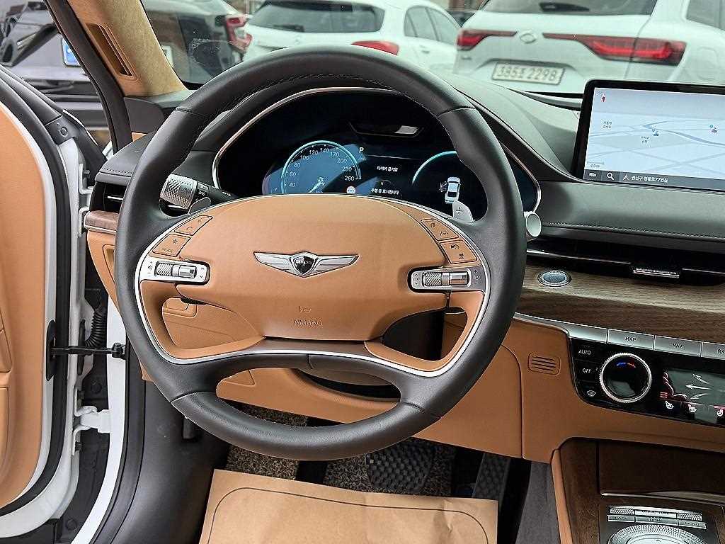 Genesis G80 - Vista 8