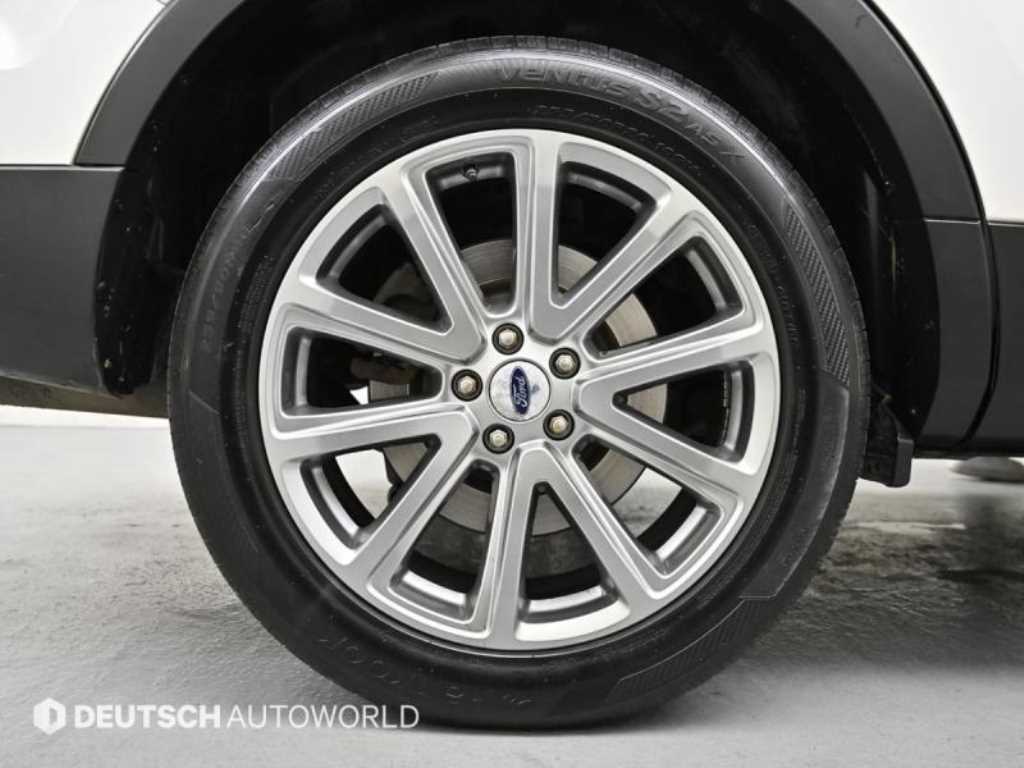 Ford Explorer - Vista 5