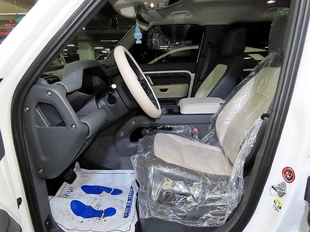 Land Rover Defender - Vista 6