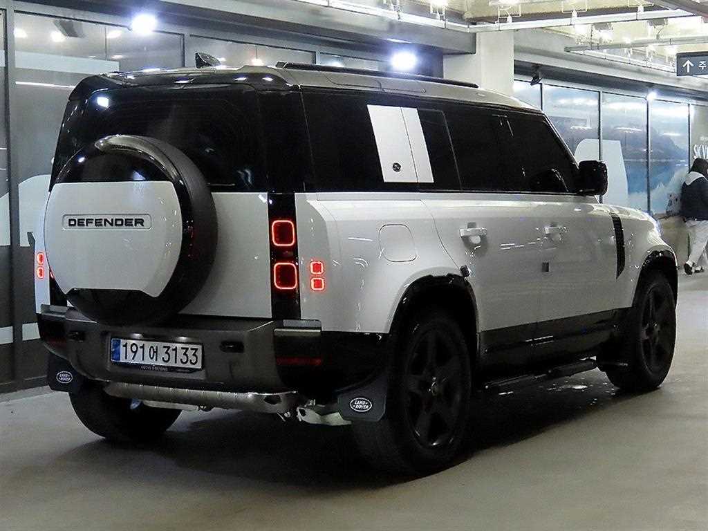 Land Rover Defender - Vista 4