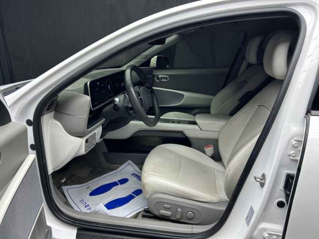 HYUNDAI Ioniq 6 - Vista 5