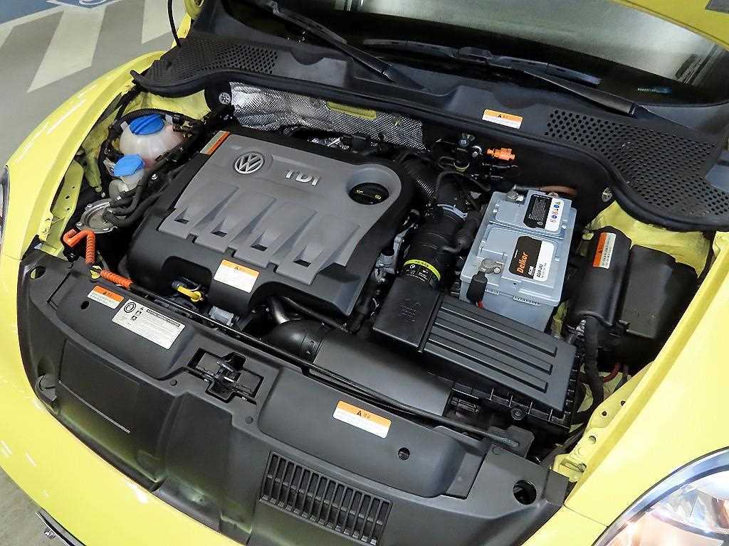 Volkswagen Beetle 2014 Amarillo - Importación desde Corea - HF Imports Iquique - Foto 18