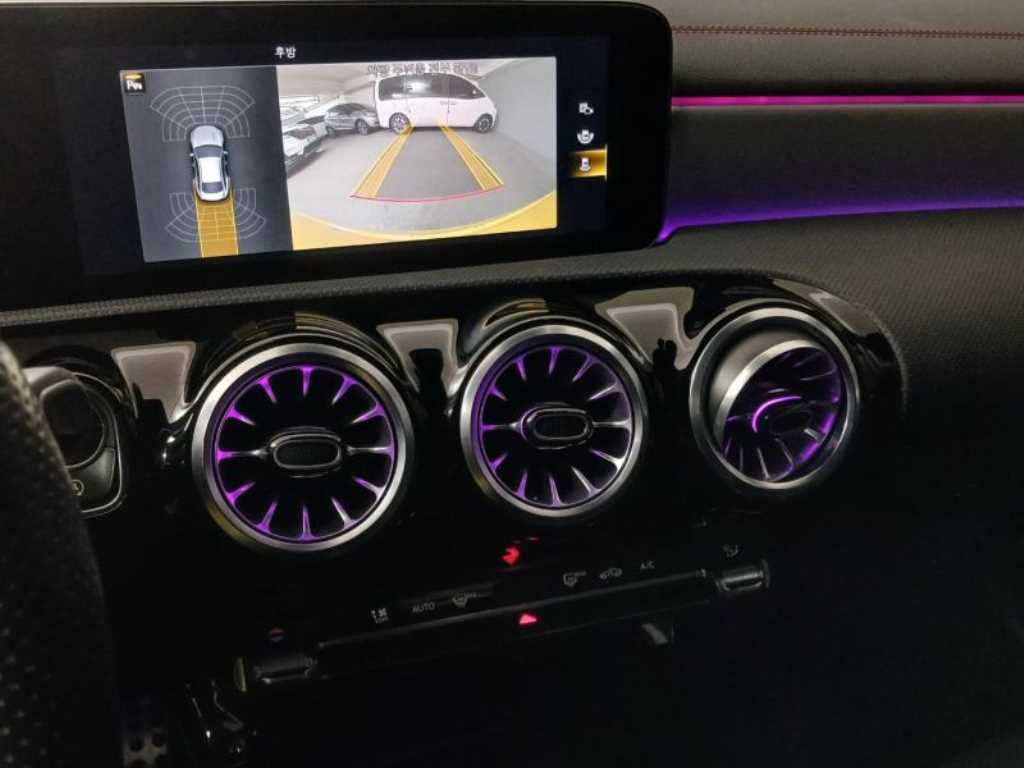 Mercedes Benz CLA Class 2023 Amarillo - Importación desde Corea - HF Imports Iquique - Foto 14