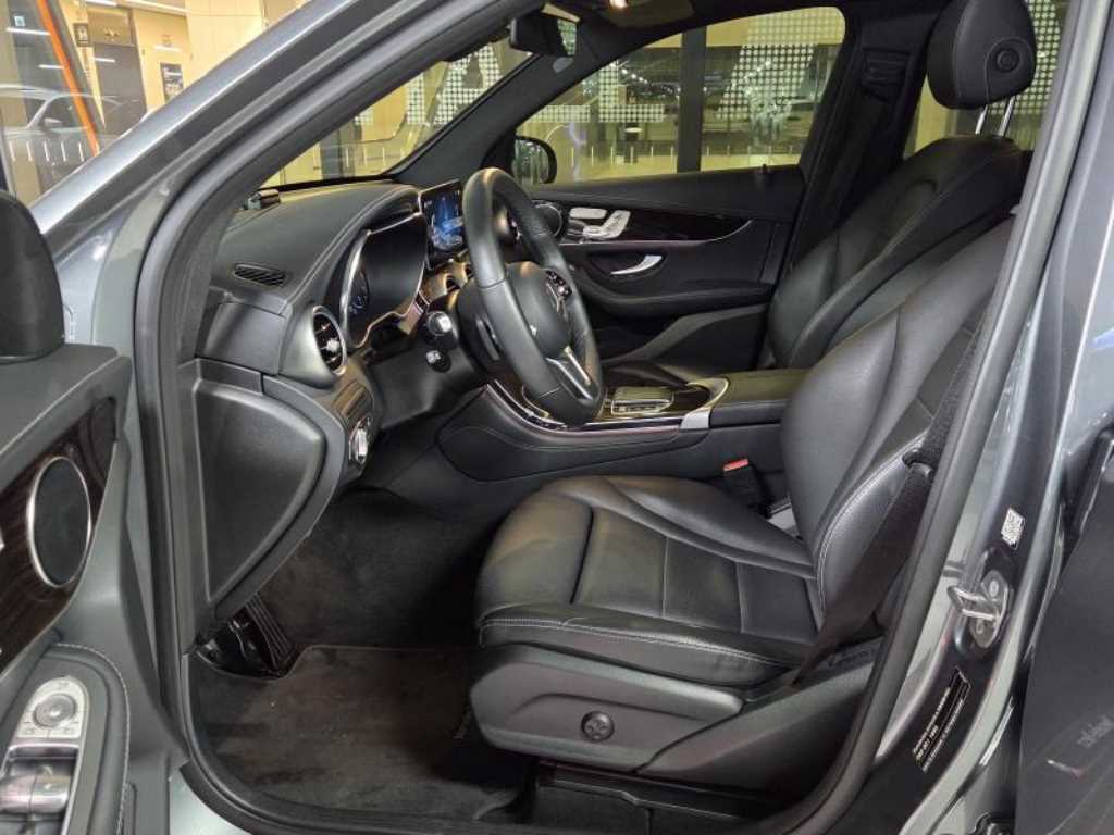 Mercedes Benz GLC Class - Vista 9