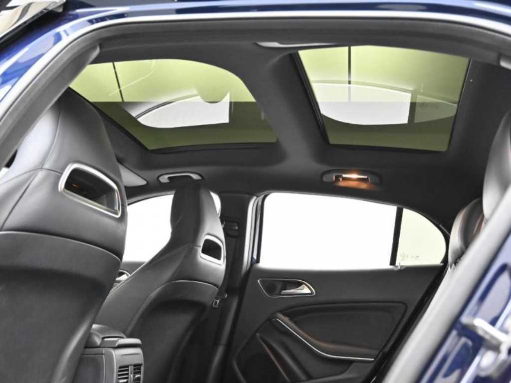 Mercedes Benz GLA Class 2018 Verde - Importación desde Corea - HF Imports Iquique - Foto 19