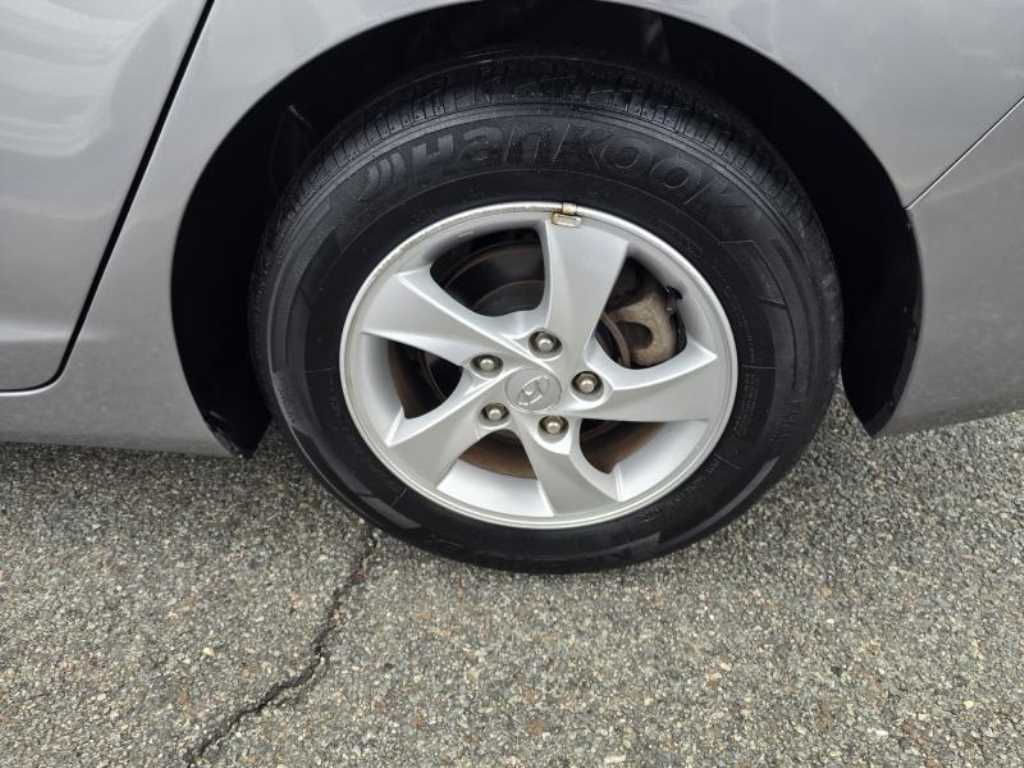 HYUNDAI Avante 2011 Plateado - Importación desde Corea - HF Imports Iquique - Foto 13