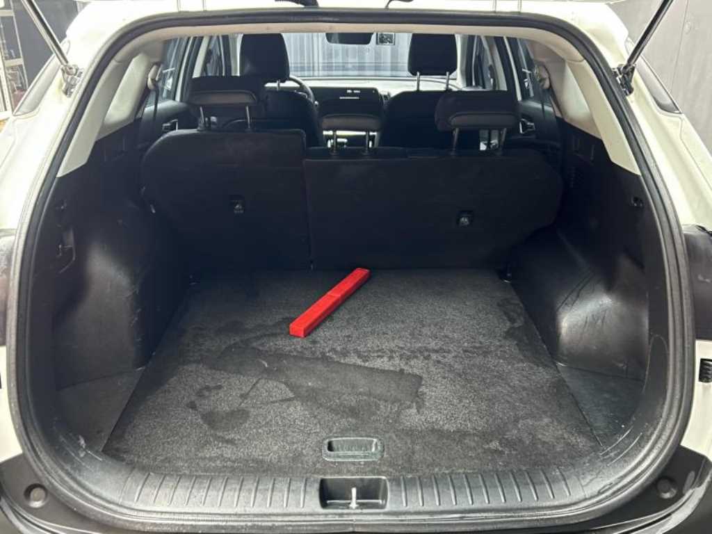 KIA Sportage - Vista 5
