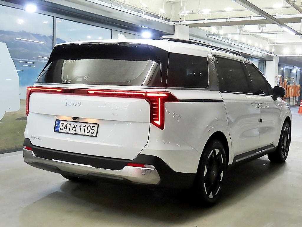 KIA Carnival - Vista 4