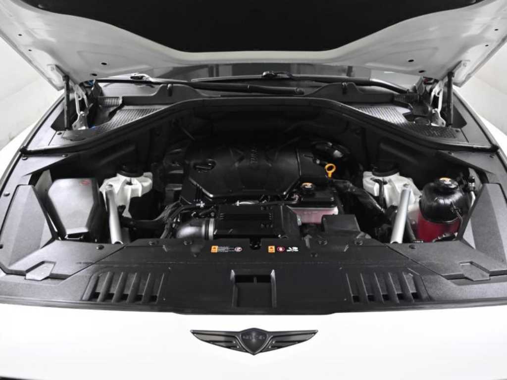 Genesis GV80 - Vista 6