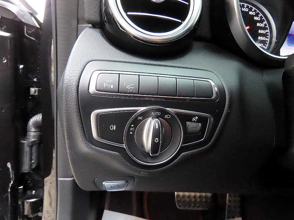 Mercedes Benz C Class 2018 - Importación desde Corea - HF Imports Iquique - Foto 13