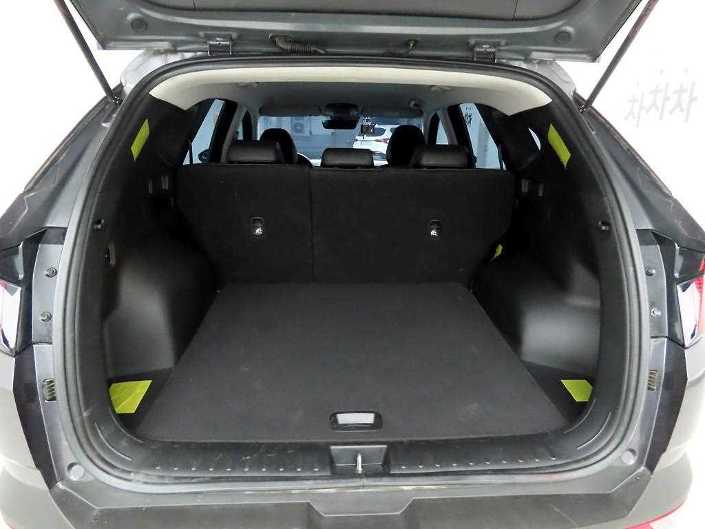 HYUNDAI Tucson - Vista 5