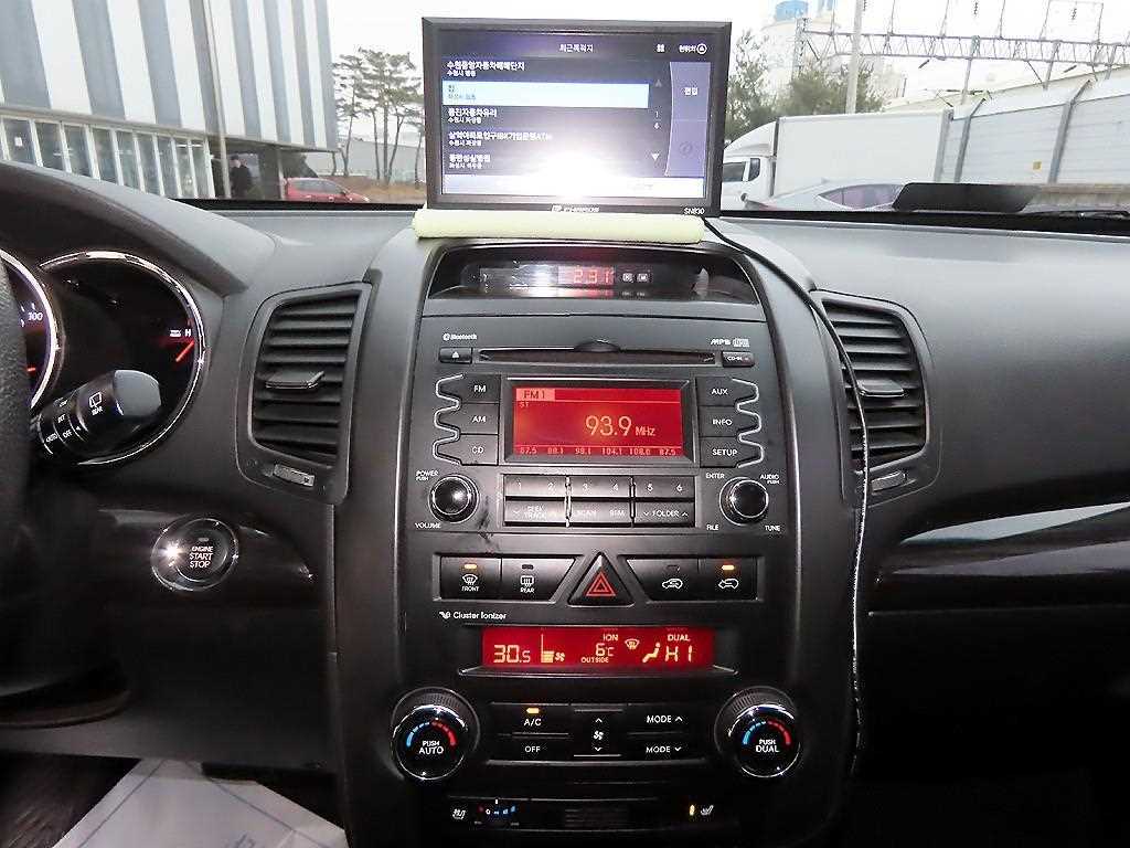 KIA Sorento 2011 Plateado - Importación desde Corea - HF Imports Iquique - Foto 13