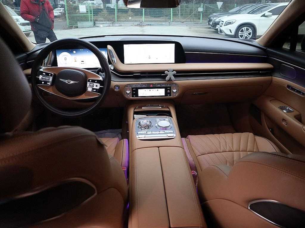 Genesis G90 - Vista 5