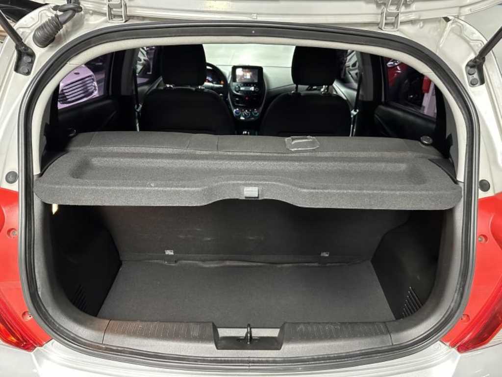 Chevrolet Spark 2016 Plateado - Importación desde Corea - HF Imports Iquique - Foto 19