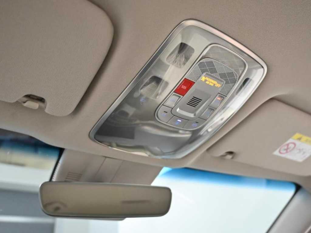 Genesis GV60 2022 Blanco - Importación desde Corea - HF Imports Iquique - Foto 19