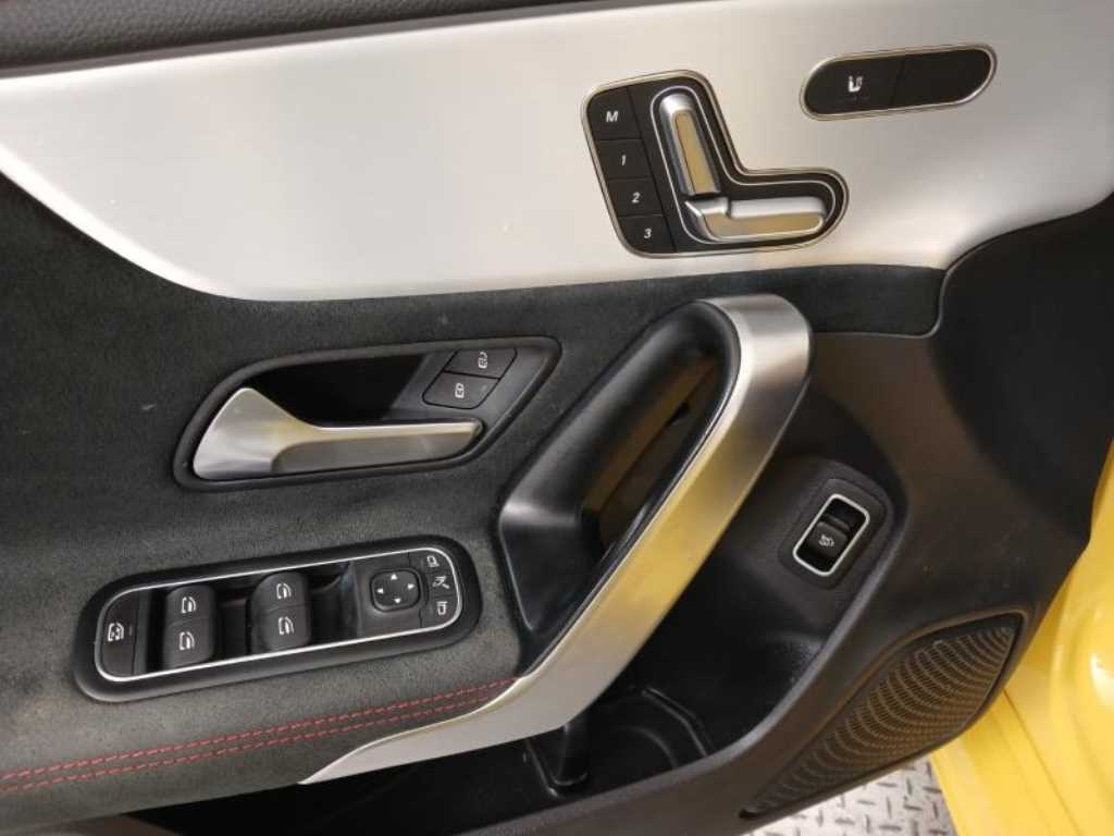 Mercedes Benz CLA Class - Vista 9