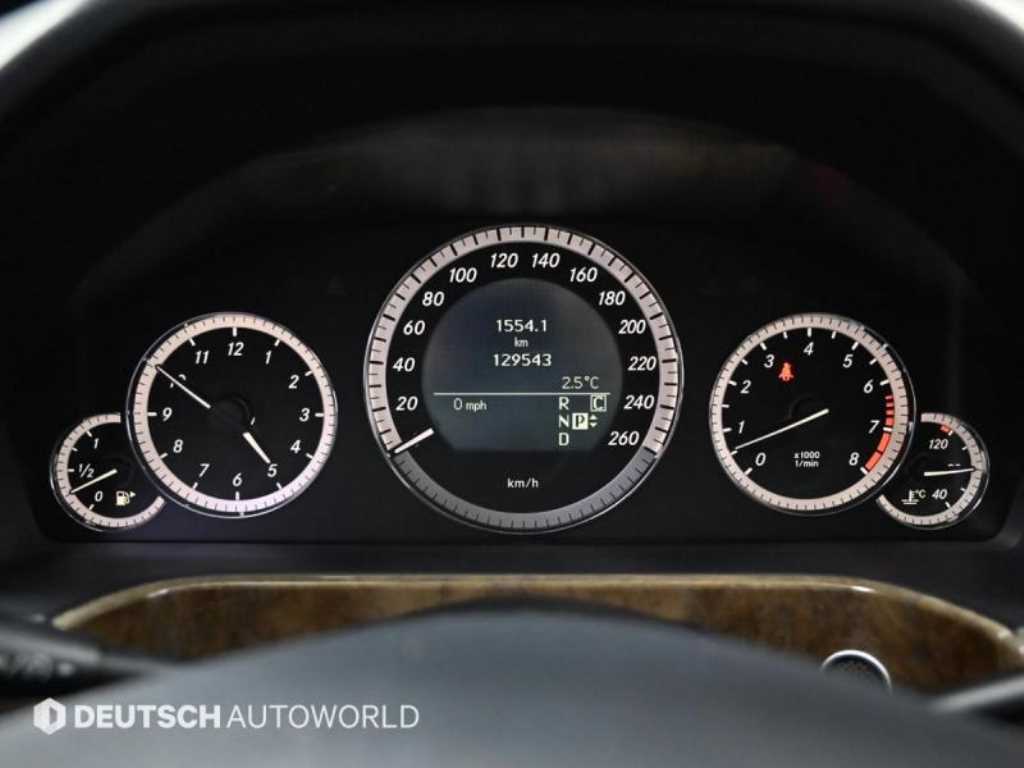 Mercedes Benz E class - Vista 8