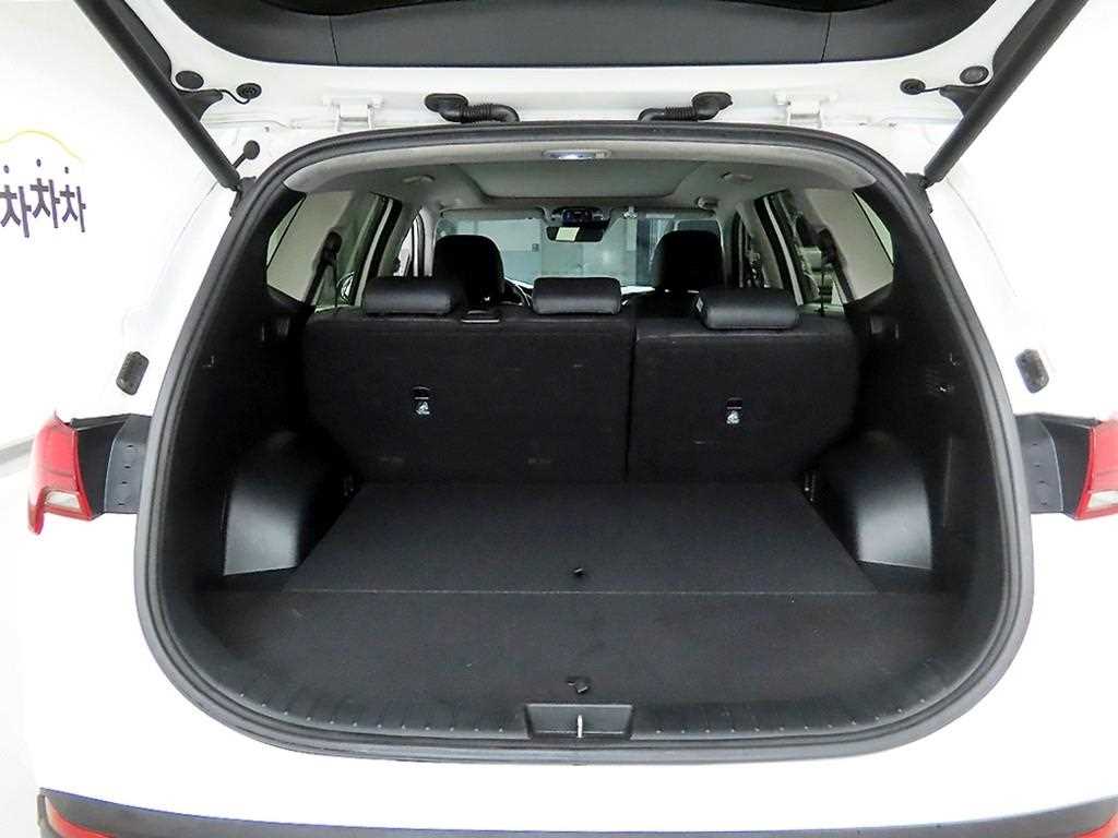 HYUNDAI Santa Fe - Vista 5