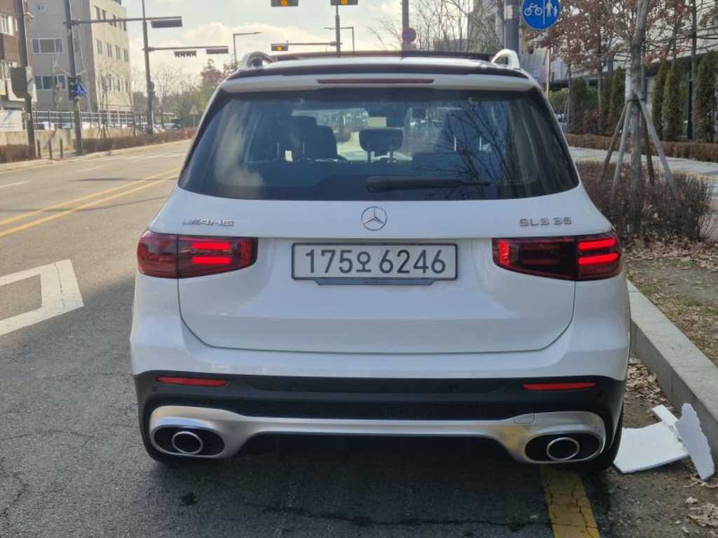 Mercedes Benz GLB Class - Vista 7