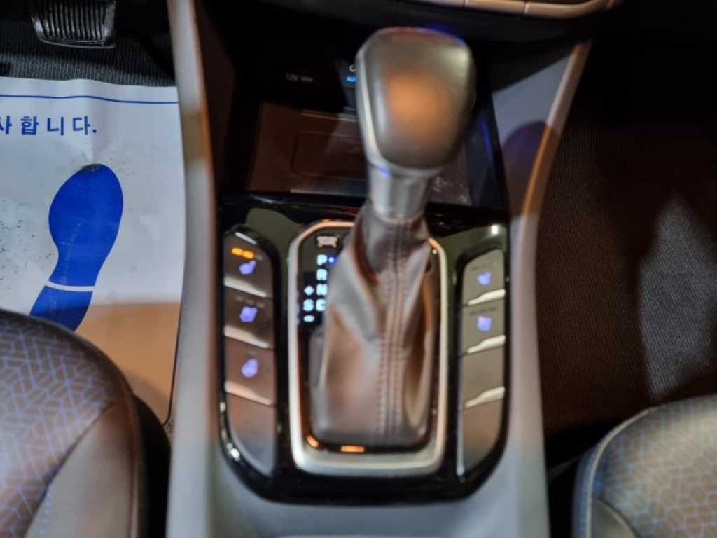 HYUNDAI Ioniq 2016 Blanco - Importación desde Corea - HF Imports Iquique - Foto 13