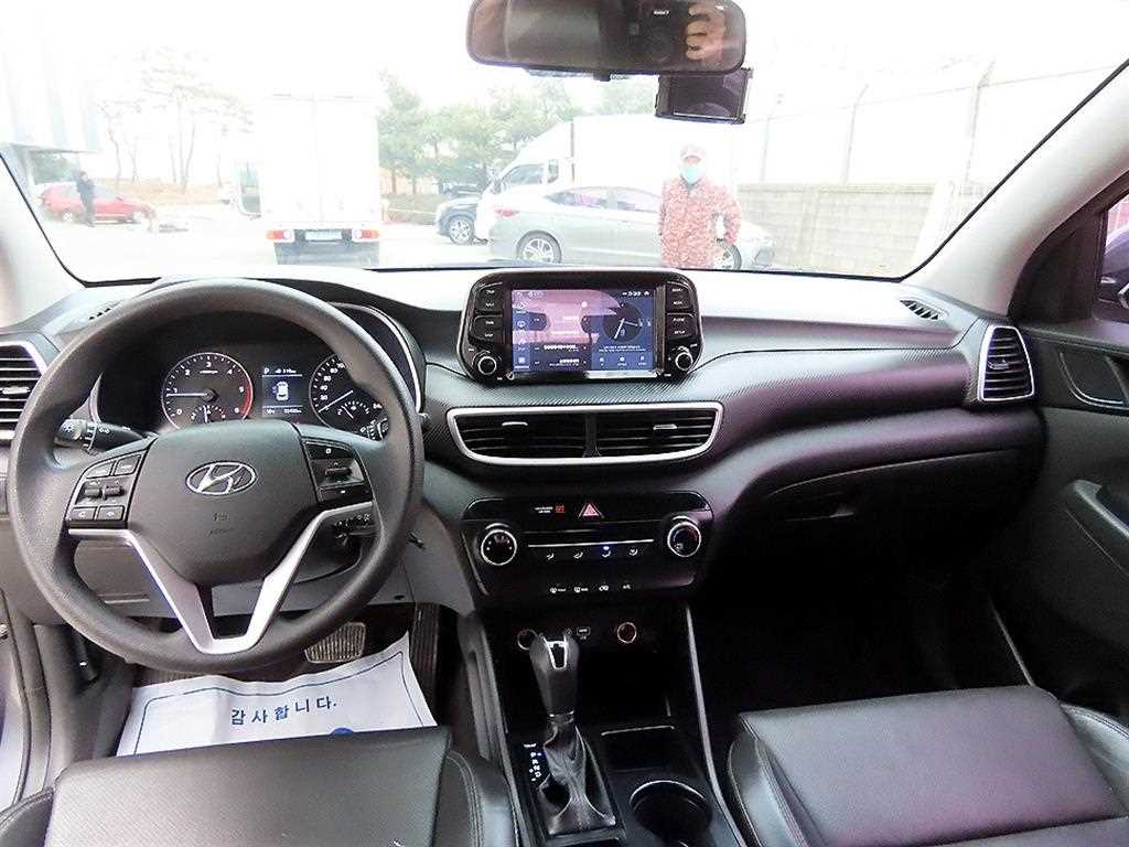 HYUNDAI Tucson - Vista 7