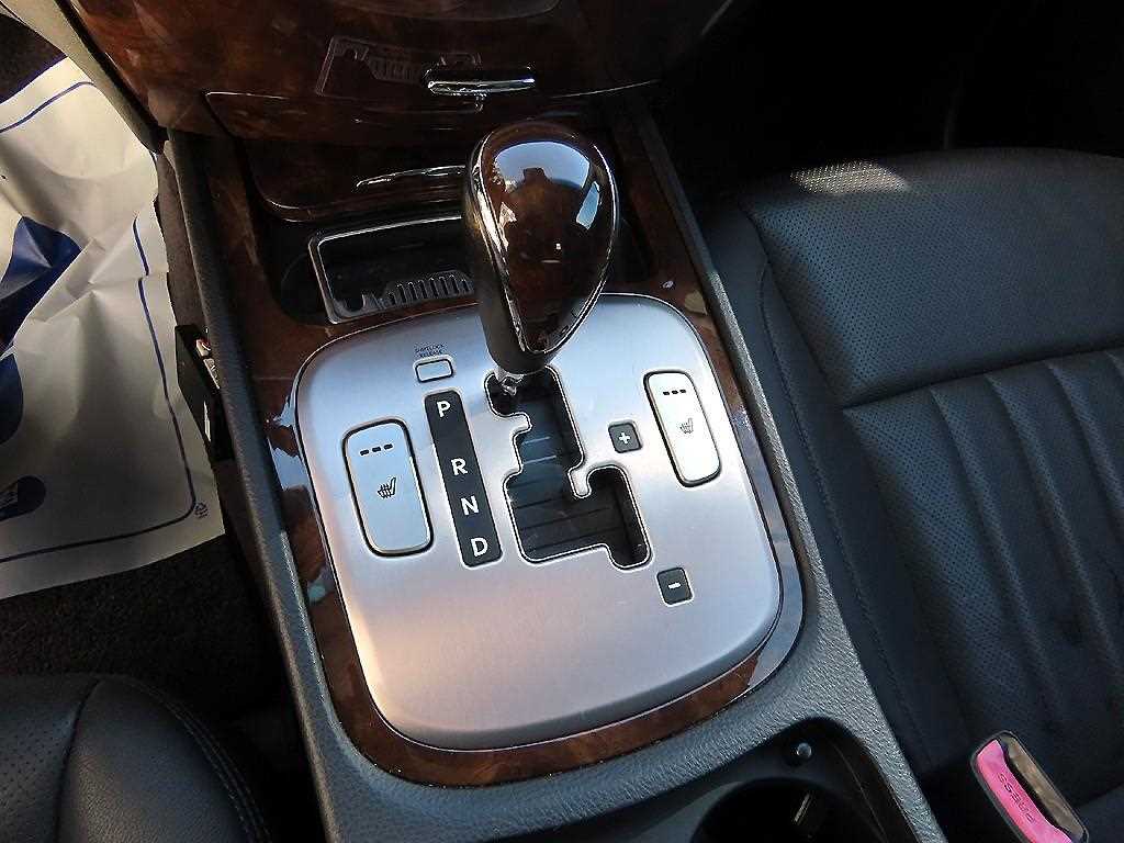 HYUNDAI Genesis - Vista 9