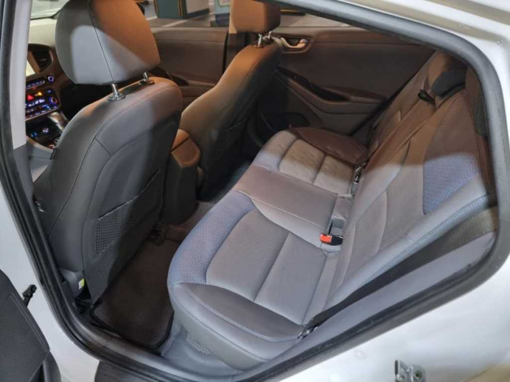 HYUNDAI Ioniq - Vista 10